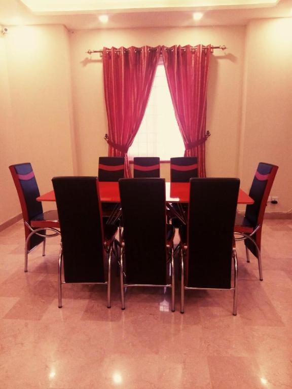 Royal Galaxy Bed & Breakfast Islamabad - For Families Only Zewnętrze zdjęcie