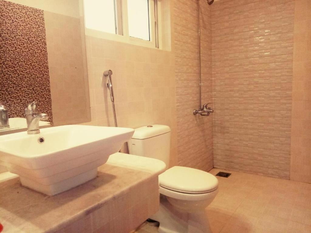 Royal Galaxy Bed & Breakfast Islamabad - For Families Only Zewnętrze zdjęcie